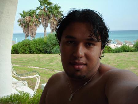 hi mounim how are u